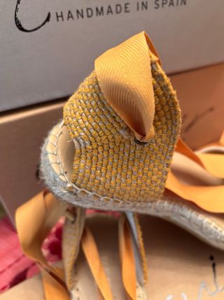 Sandalias esparto Micuir beige/mostaza