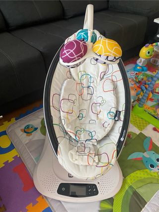 4 moms mamaroo