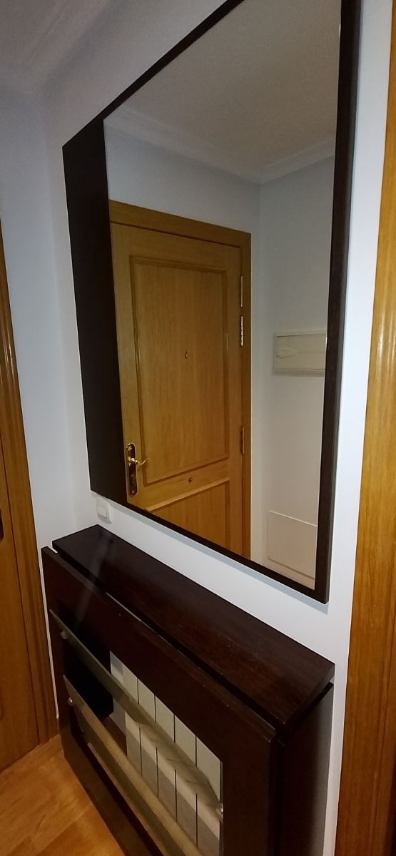 Entrada, cubreradiador + espejo