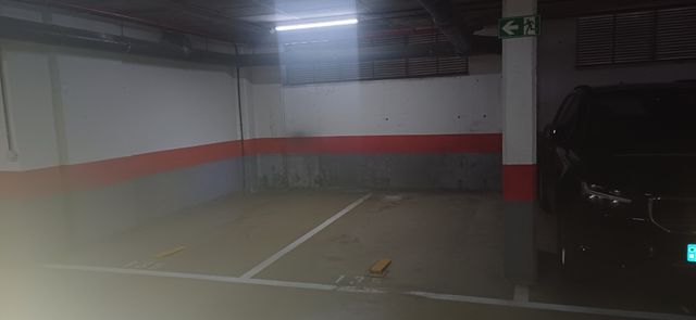 Plaza pàrquing en Sant Just Desvern 440x230 cm