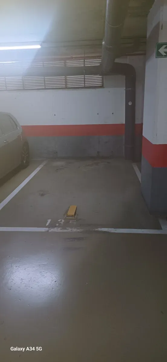 Plaza pàrquing en Sant Just Desvern 440x230 cm