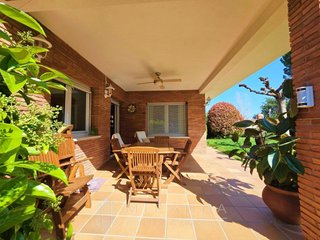 Chalet en venta en Canovelles