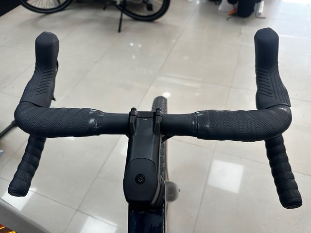 BICICLETA DE GRAVEL LAPIERRE CROSSHILL CF 5.0