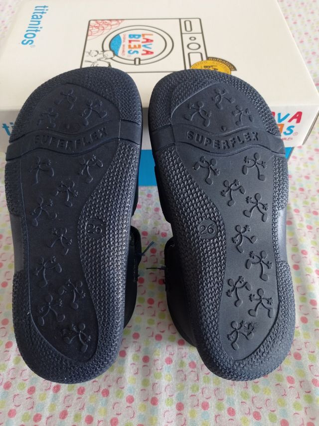 Sandalias Titanitos número 26