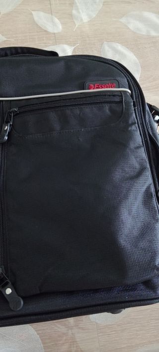 Maletín portátil Esselte - Negro