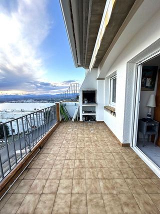 Piso en venta en Port Esportiu - Puig Rom - Canyelles en Roses