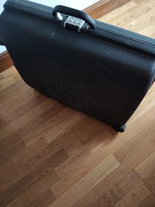 Maleta Samsonite negra