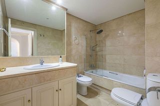 Piso en venta en Puerto Banús en Marbella