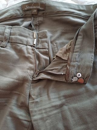 Pantalón verde stradivarius