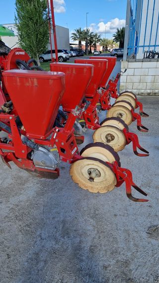 Sembradora Gaspardo 4 cuerpos