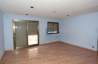 Piso en venta en Artigas - Llefià en Badalona