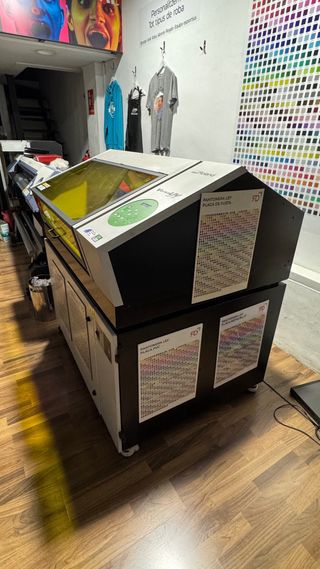 Impresora UV Roland LEF-20
Perfecto estado