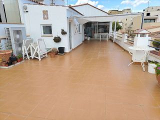 Casa adosada en venta en L'Eixample en Sant Feliu de Guíxols