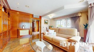 Casa adosada en venta en Centre - Eixample – Can Llobet – Can Serra en Barbera del Vallès