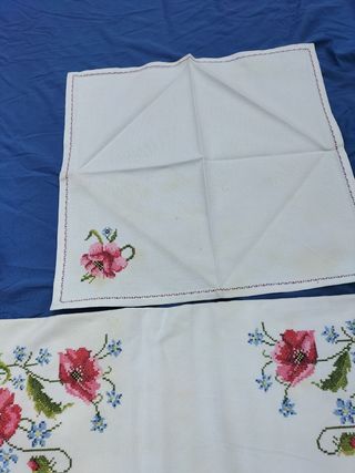 Mantelería punto cruz