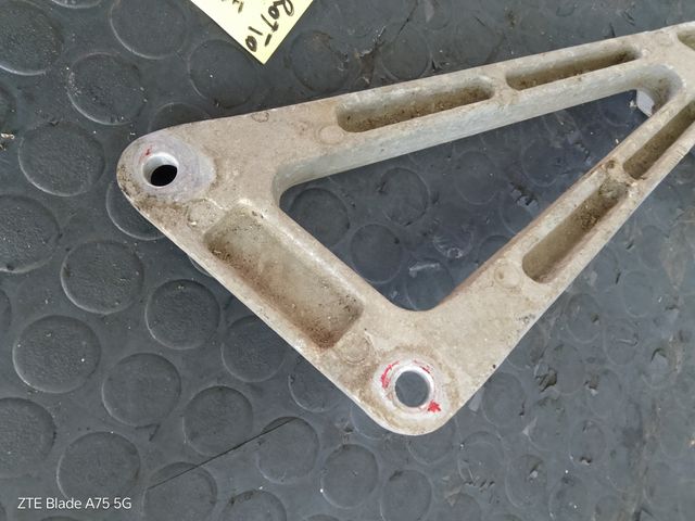 Pedana sinistra posteriore honda dominator 650