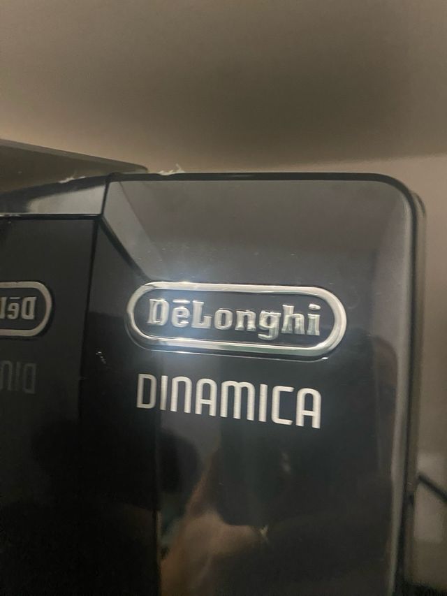 Cafetera DeLonghi Dinamica