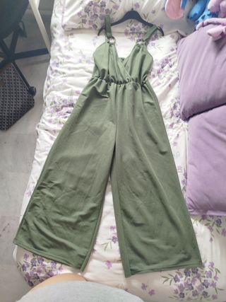 Mono de verano verde