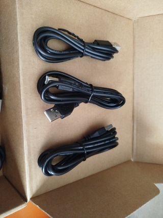 Switch 2 puertos GREATHTEK USB 2.0