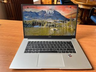 MUY CUIDADO Huawei Matebook D15