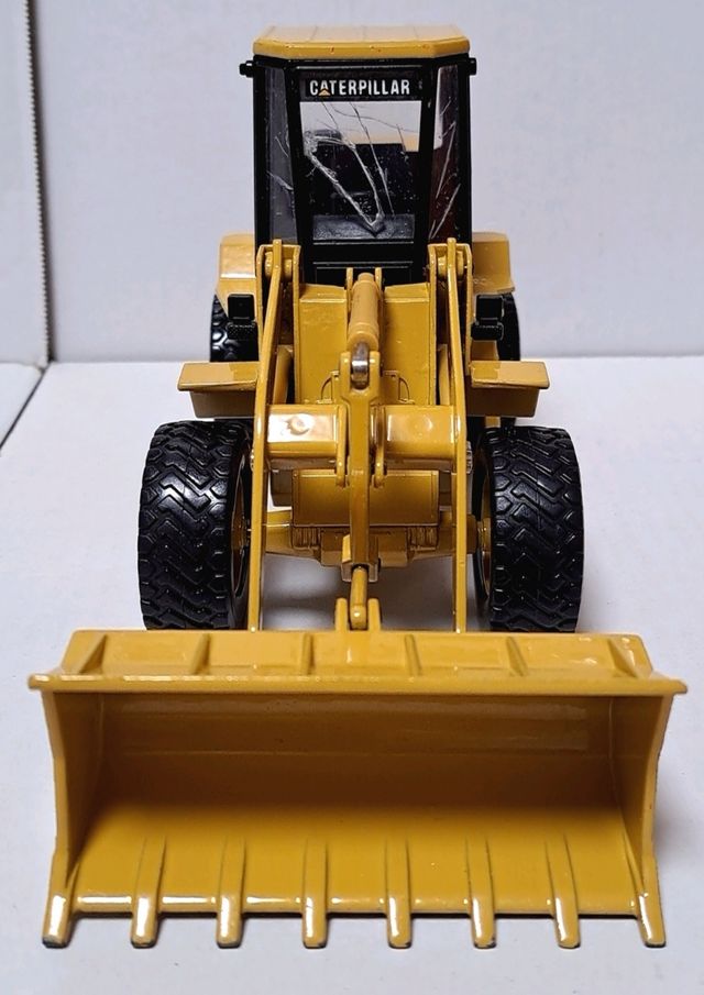 Excavadora Cat 918F Joal 1/25