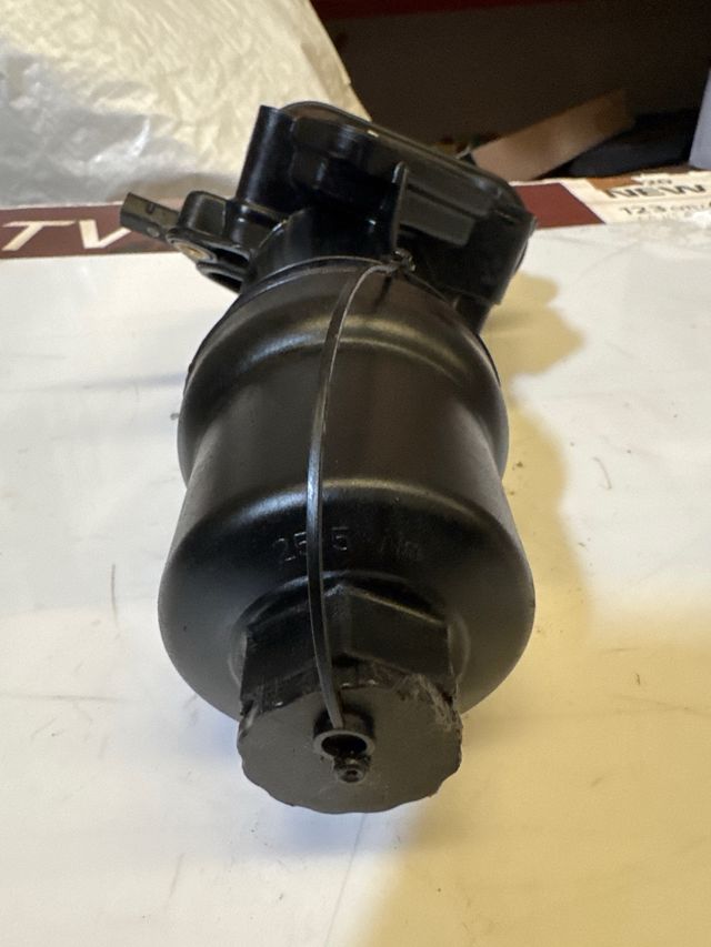 Carcassa del filtro olio 2.0tfsi AXX/BWA