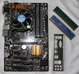 Conjunto Intel H97 + I7 4770 + 16GB RAM