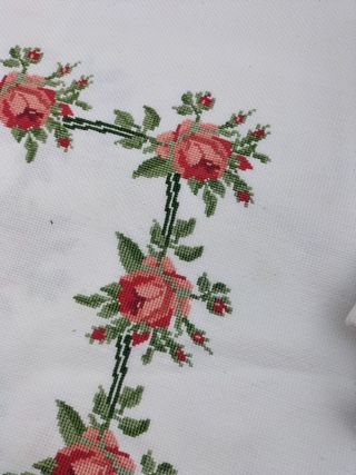 Mantelería punto cruz mano