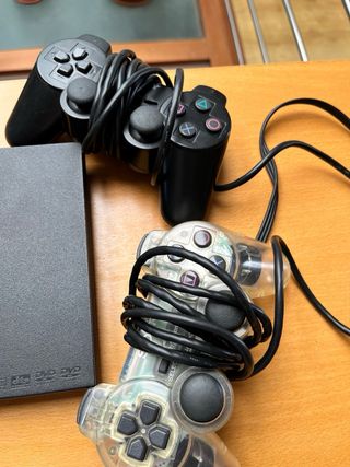 PS2 Slim (PlayStation 2 Slim) negra