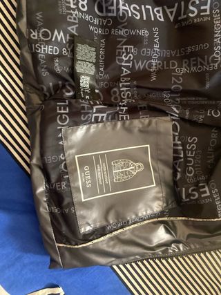 Plumifero Guess hombre nuevo