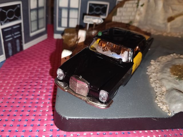 Auto Pilenl.Seat 132 in scala 1:43