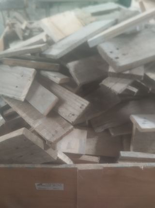 Se regala madera leña para quemar