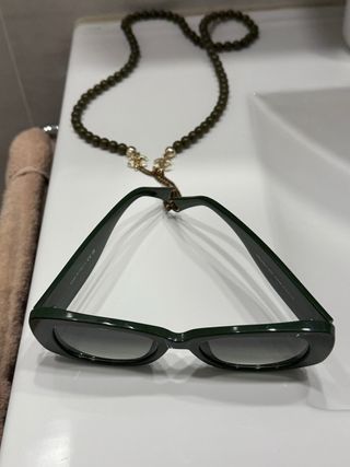 Gafas sol negras & verdes