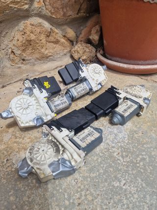 Motores elevalunas leon mk1