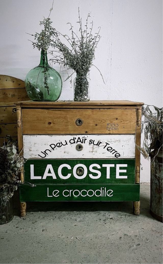 Cómoda vintage Lacoste