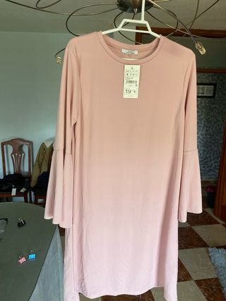 Vestido Stradivarius rosa talla M