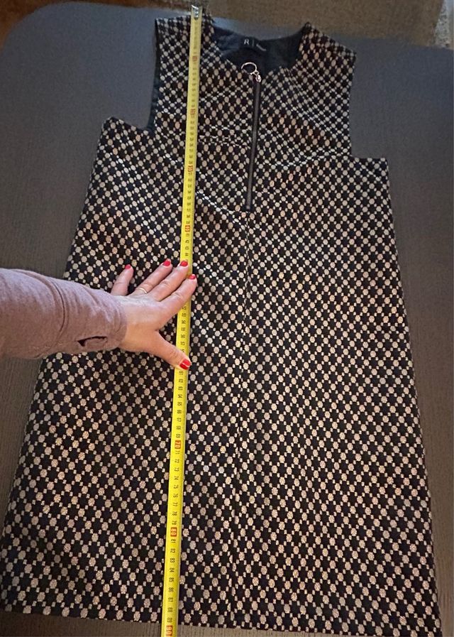 Vestido retrô P/G - Preto e Dourado