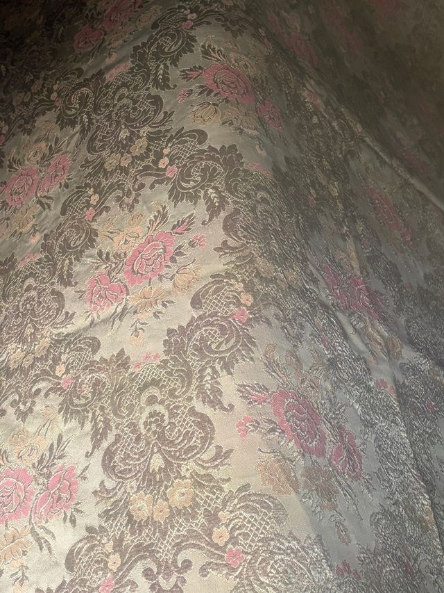 Copriletto broccato floreale beige rosa