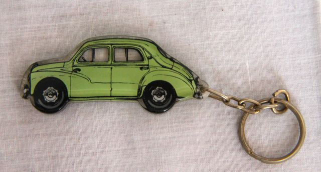 Antiguo llavero Club Amigos Renault