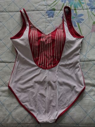 Costume intero rosso