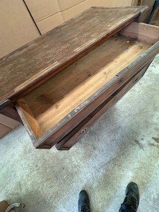 Comoda antigua.
