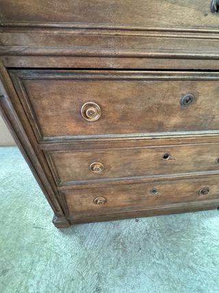 Comoda antigua.