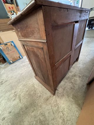 Comoda antigua.