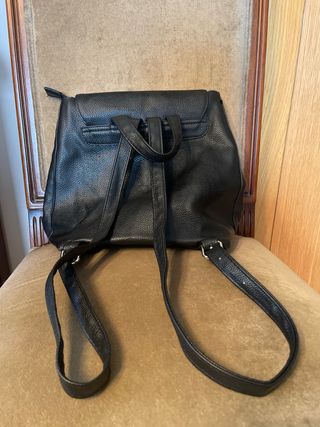 Mochila color negro