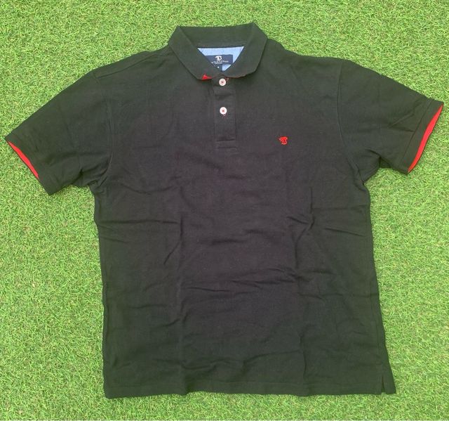 Polo negro