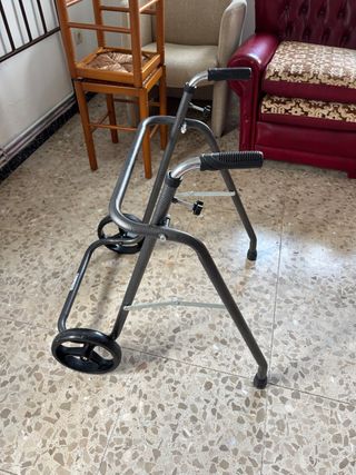 Andador geriatrico como nuevo