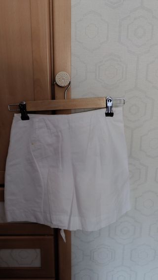 Mini falda pantalón Zara blanca XS