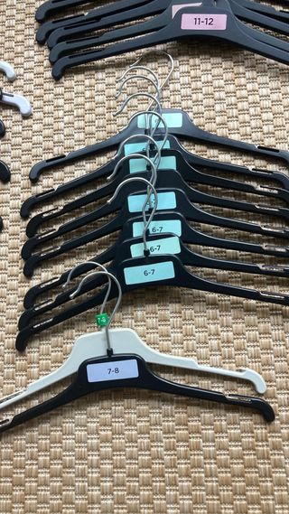 35 Perchas Niños - Varias Tallas