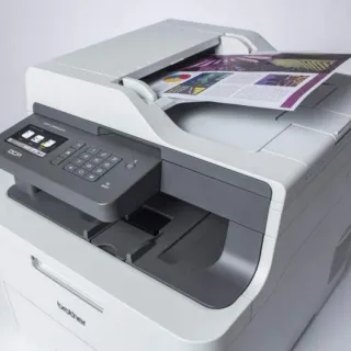 Impresora Brother DCP-L3550CDW láser color WiFi