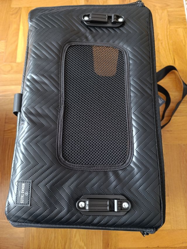 Transportín Nomad Tales para mascotas